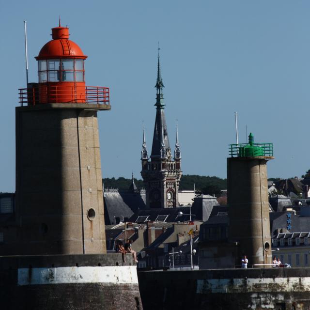 Les 2 Phares & Cloche Benedictine C Oit Fecamp (5164)