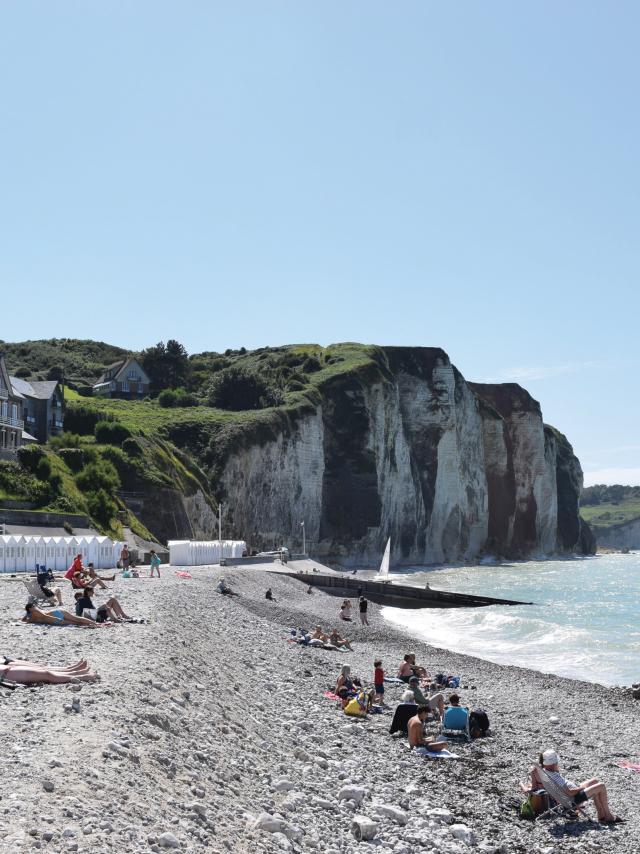 Plage Petites Dalles Aout 2021 1